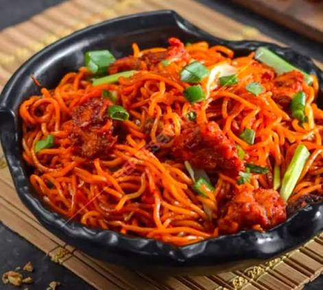 chicken schezwan noodles half