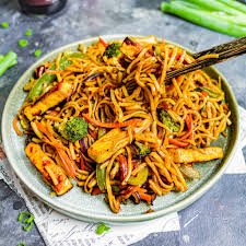 paneer manchuriyan noodles half